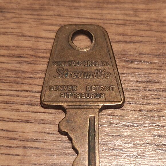 VTG STREAMLITE SAMSONITE KEY #96 SHRAYDER BROS DENVER/DETROIT/PITTSBURGH - Picture 5 of 5